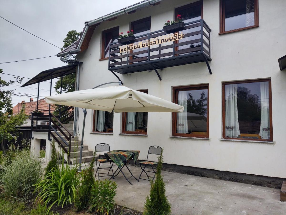 Vendel Guesthouse Csomortán Kültér fotó